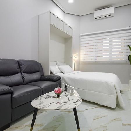 Lovely Apartment In Gran Via Madrid Eksteriør billede